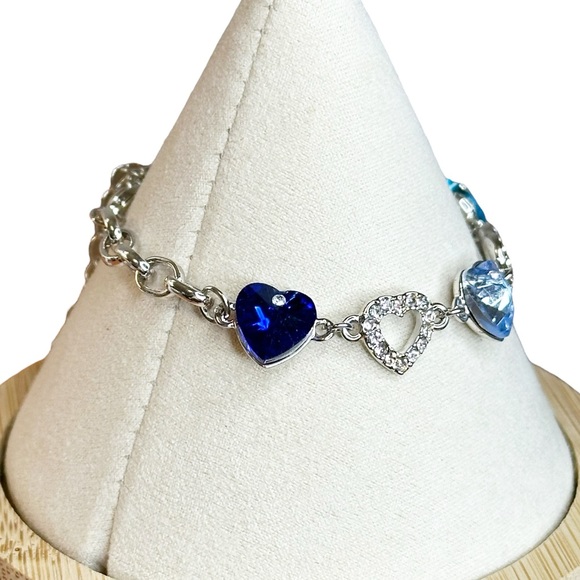 Y2K Vintage NOS Shades of Blue Rhinestone Heart Silver Tone Bracelet - Picture 3 of 6